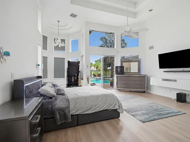 1716 NW 124th Way — Photo 49
