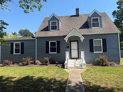 34 Davis Ave Photo 1