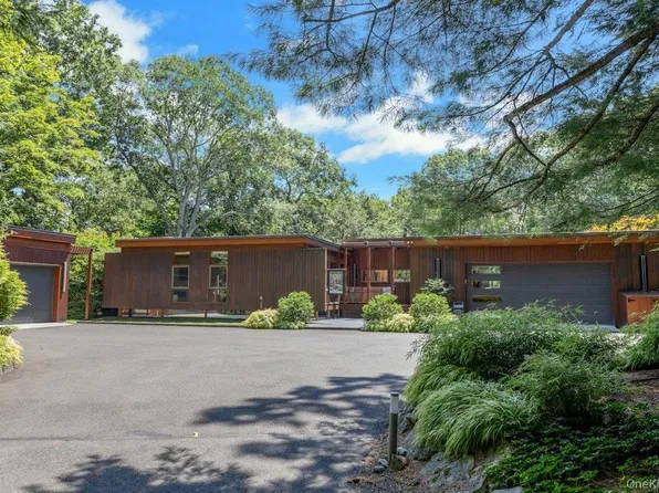 14 Cradle Rock East, Pound Ridge, NY 10576