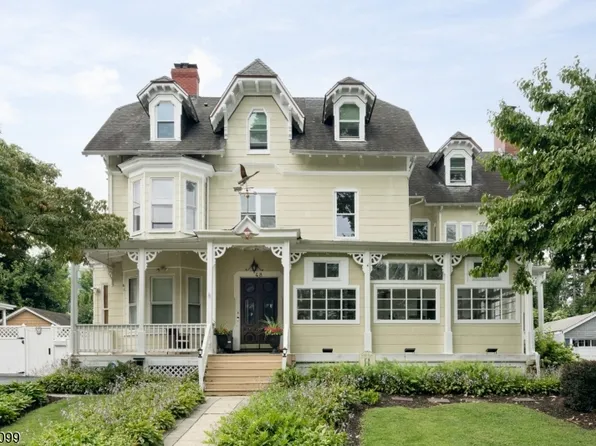 48 Kent Place Blvd, Summit City, NJ 07901