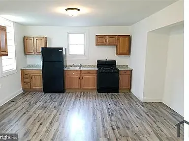 504 Beaumont Ave - 1 — Photo 2