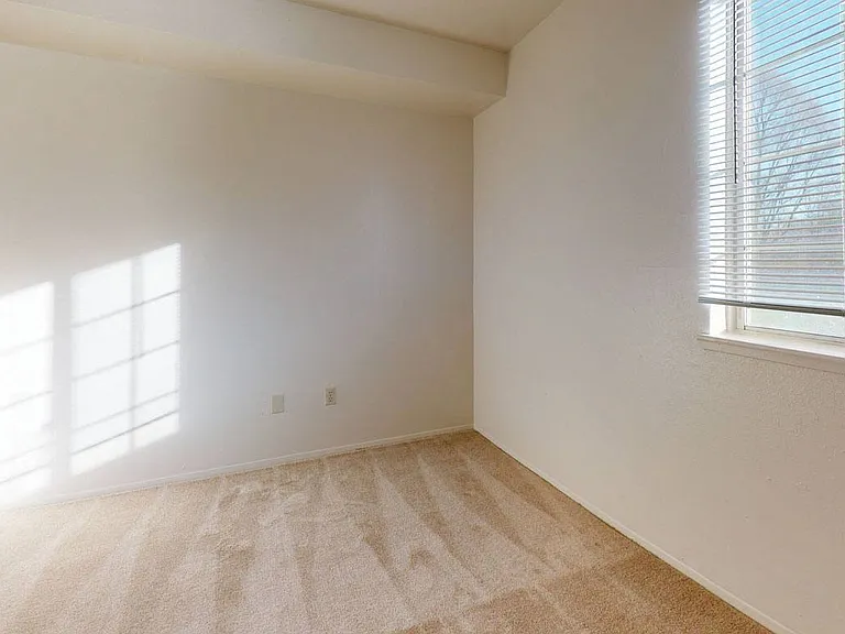 Walnut Trail Apartments — Photo 49