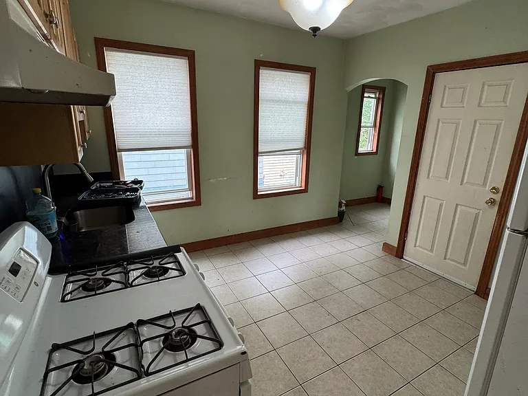 9 Mayberry Ave #2 — Photo 2