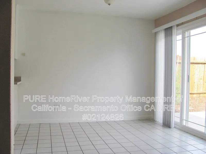 3 bed, 2.0 bath, 1162 sqft, $2,395 — Photo 3
