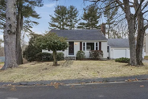 16 Liberty Dr Photo 1