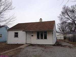 1st image of 1413 S Lawn Dr