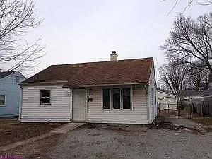 1413 S Lawn Dr photo 1