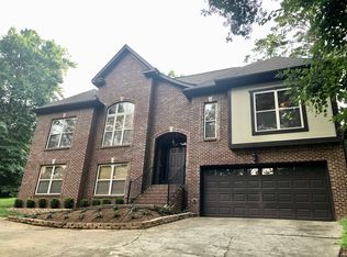 2616 Rocky Ridge Ln, Birmingham, AL 35216