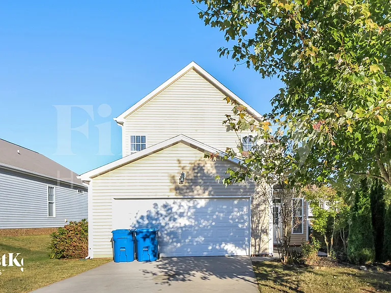 221 Bridgewater Dr — Photo 14