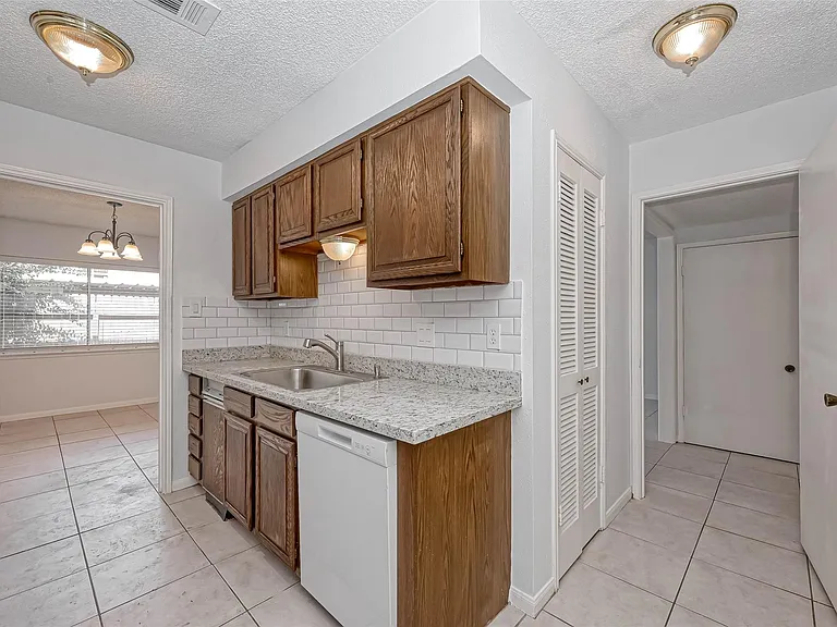 14179 Misty Meadow Ln — Photo 18