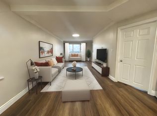 77 Glassco Ave N, Hamilton, ON L8H5Z8