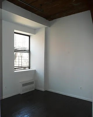 Rented by Realty Advisors Group | media 59