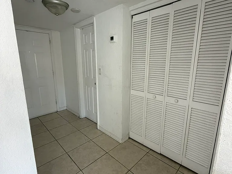 7737 SW 88th St — Photo 13