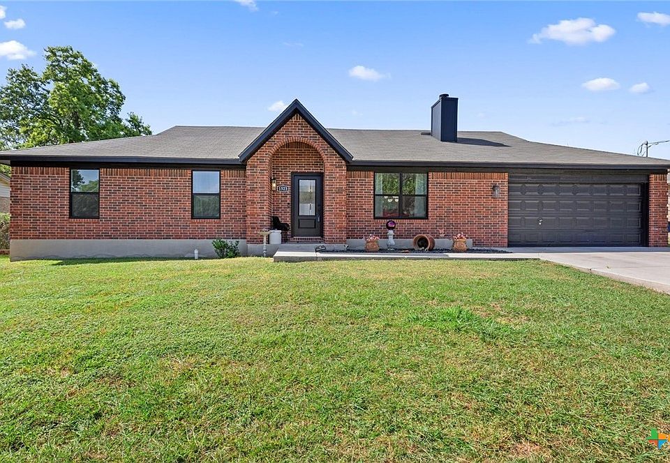 1st image of 1523 Camellia Ln