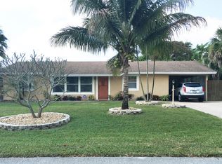 3464 Sapphire Rd, Lake Worth, FL 33462