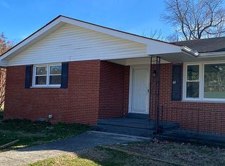 60 Geneva Ave, Irvine, KY 40336