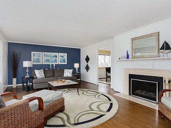 Living Room with Gas Fireplace