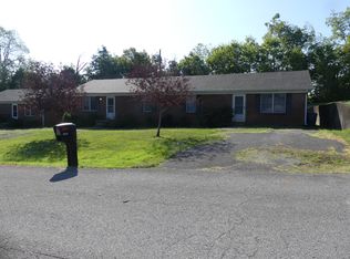1024 & 1026 Scarlett Ln, Lawrenceburg, KY 40342