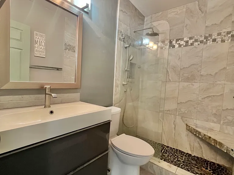 707 E Spruce St — Photo 11