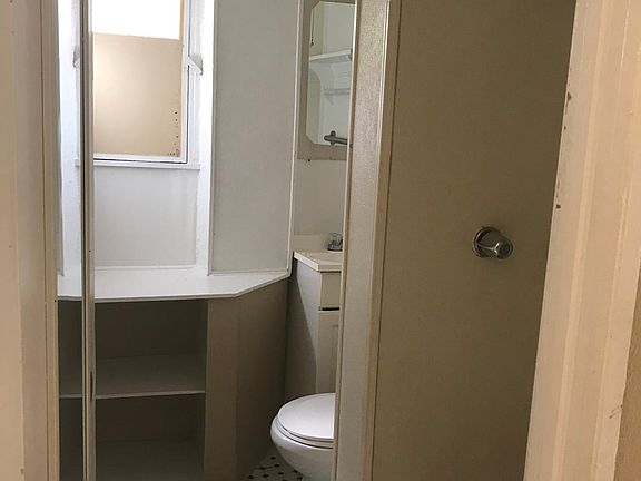 5th image of 1104 Florida Ave APT A
