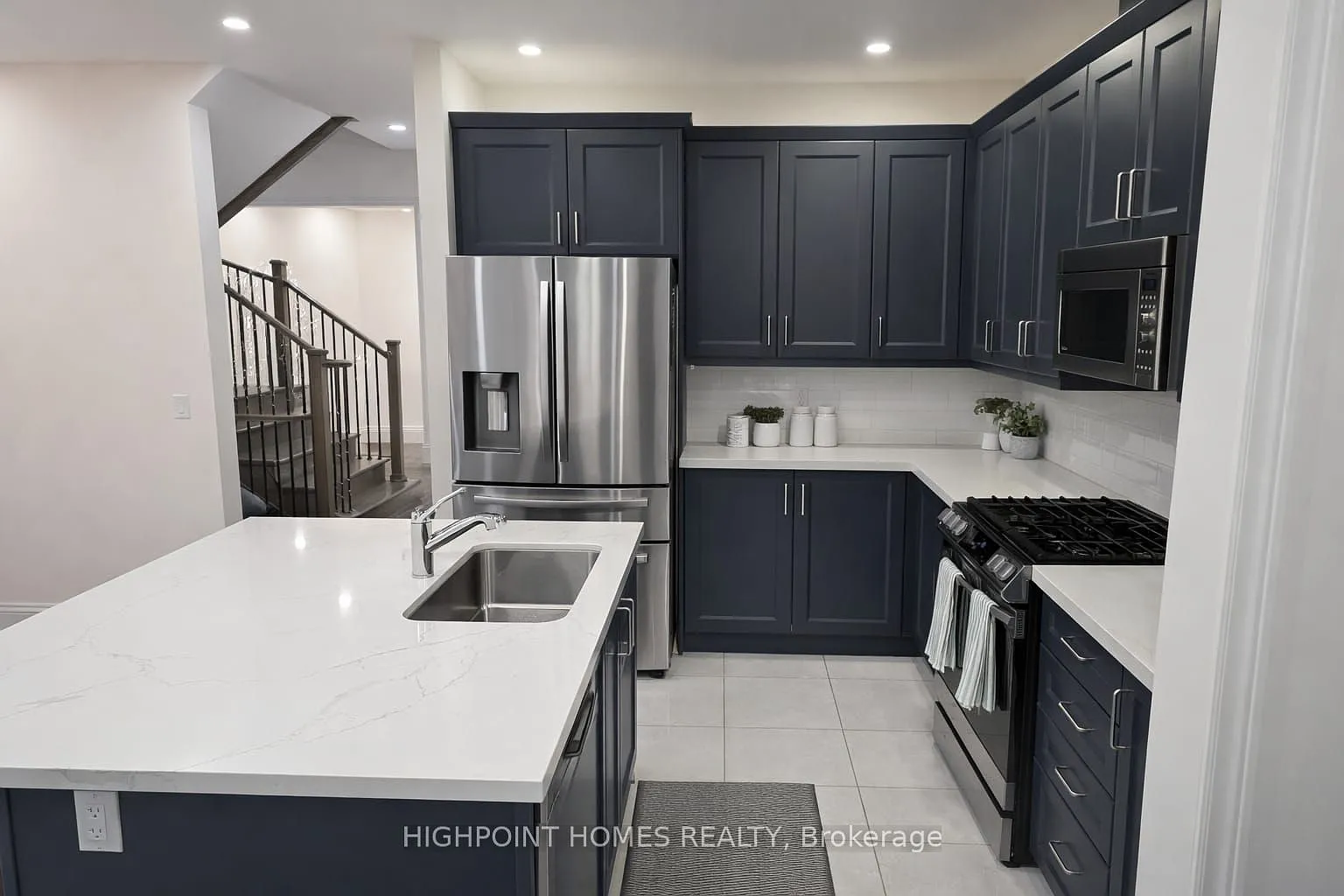 3 bed, $3,299 — Photo 4