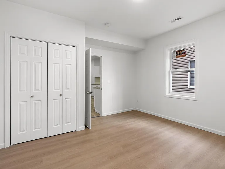 16 Arch St #1 — Photo 12