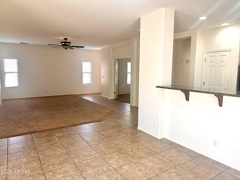 4230 E Linda Ln — Photo 13