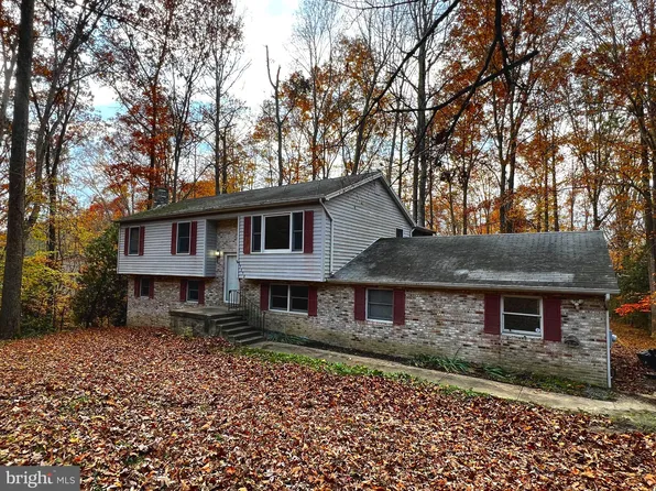 39532 Four Seasons Dr, Mechanicsville, MD 20659