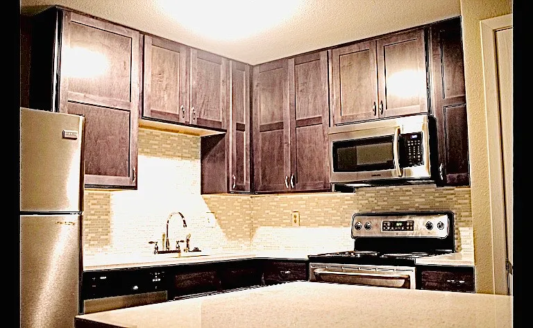 630 S Sherwood St #1 — Photo 3