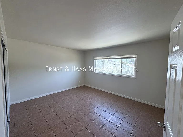 840 Walnut Ave #D — Photo 9