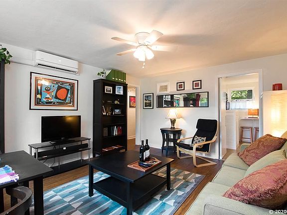 4th image of 101-111 NW 21st St