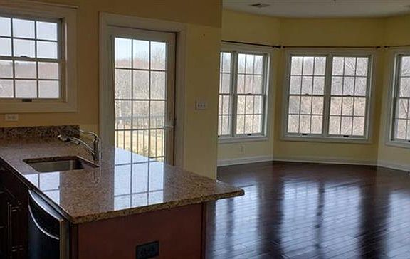 2nd image of 1301 Windsor Park Ct #32