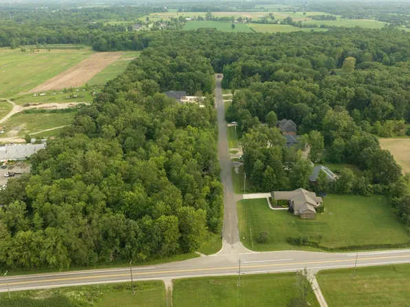 62880 Braun Dr, Washington, MI 48094