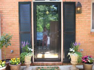 1646 Garden Ct, Charlottesville, VA