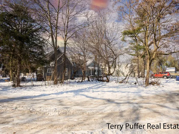 751 Park St SW, Grand Rapids, MI 49504