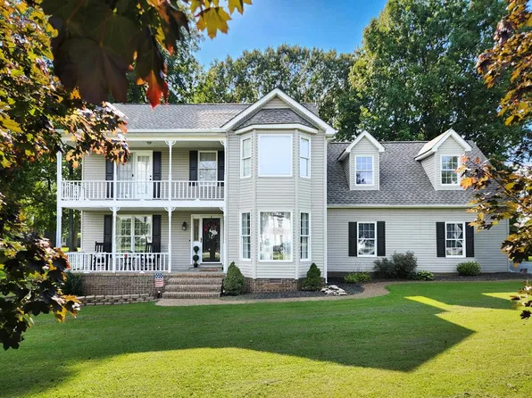 723 Lakeside Dr, Madisonville, KY 42431