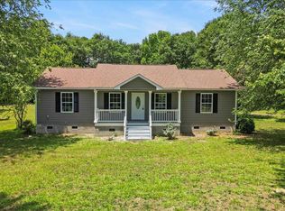 14800 Hunsucker Rd, Laurel Hill, NC 28351