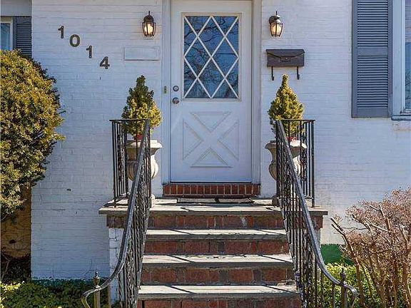 2nd image of 1014 Denton Ave