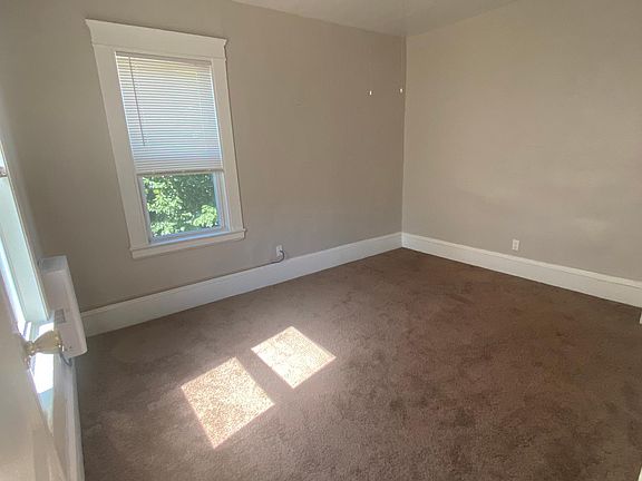 5th image of 2050 Fairview Ave APT 8