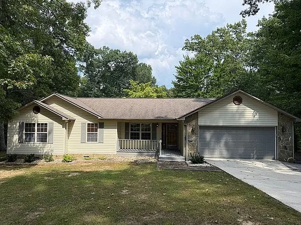 118 Robin Hood Dr, Crossville, TN 38555