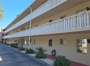 3755 S School Ave APT 42, Sarasota, FL 34239