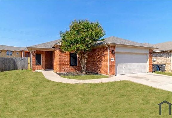 3rd image of 9352 Cynthia Ct