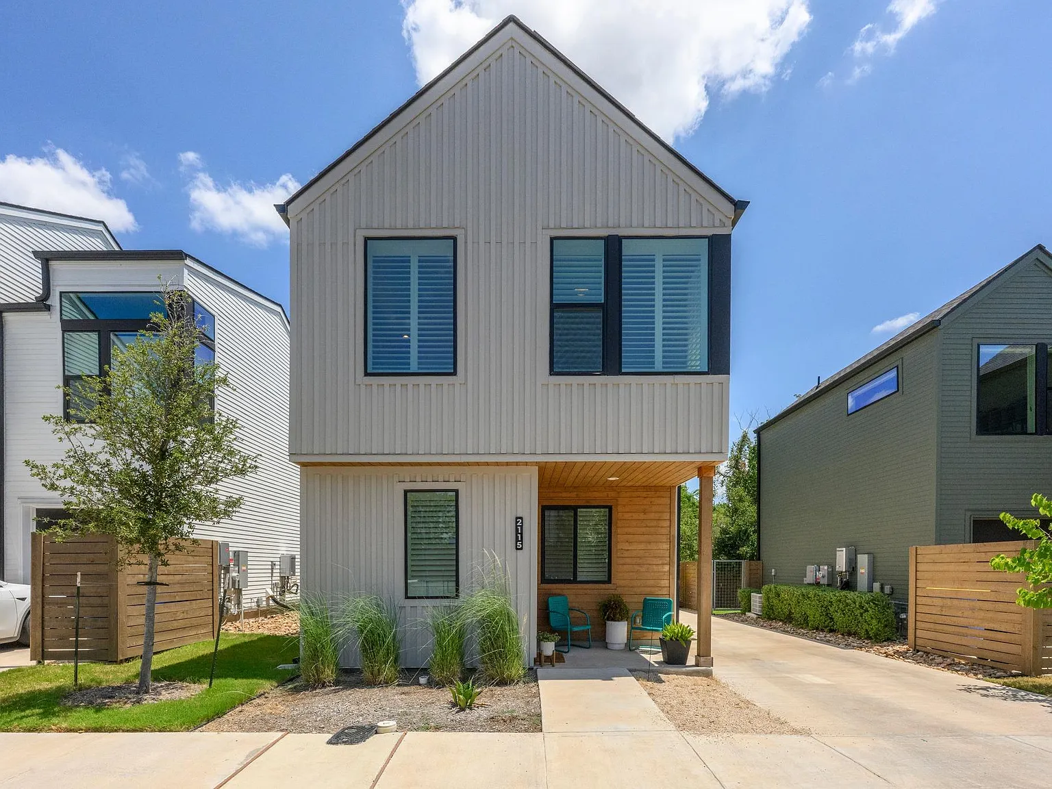 2 bed, 2.5 bath, 1344 sqft, $3,500 — Photo 1