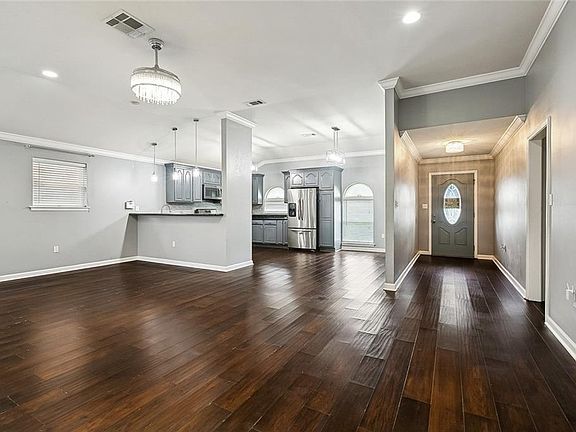 2nd image of 3024 Corinne Dr