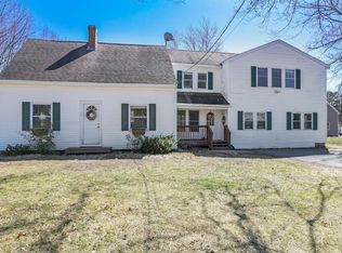 29 Pollard Rd, Plaistow, NH 03865