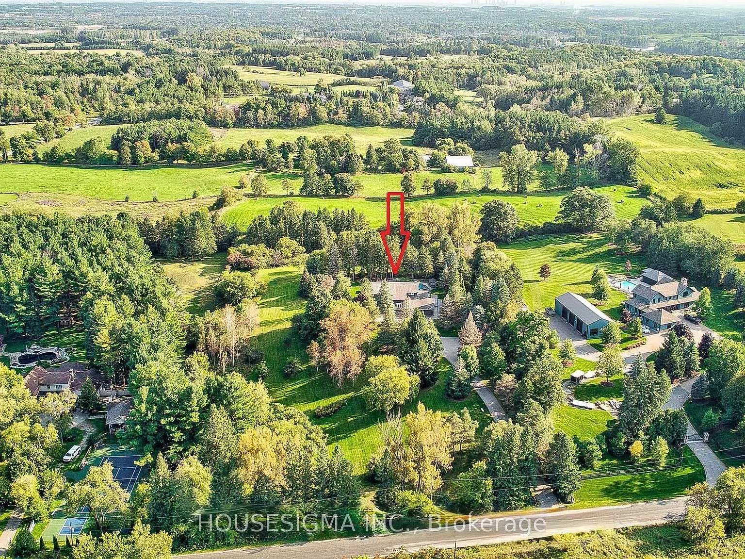 6 bed, $7,800 — Photo 2