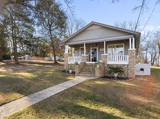 106 Grove St, Rossville, GA 30741