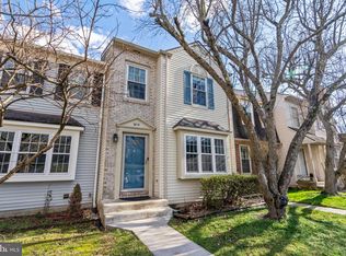 5819 Waterdale Ct, Centreville, VA 20121