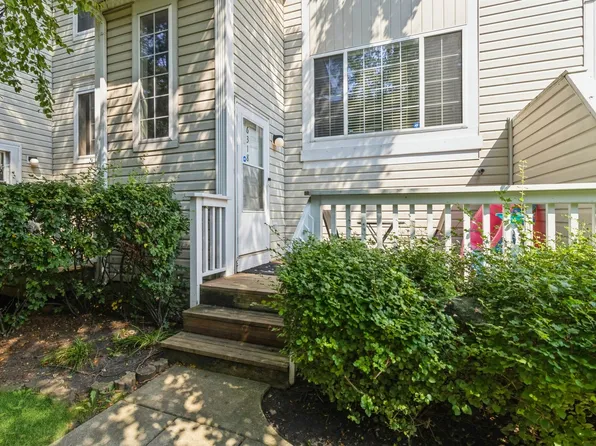 6318 Nugget Cir #6318, Hanover Park, IL 60133