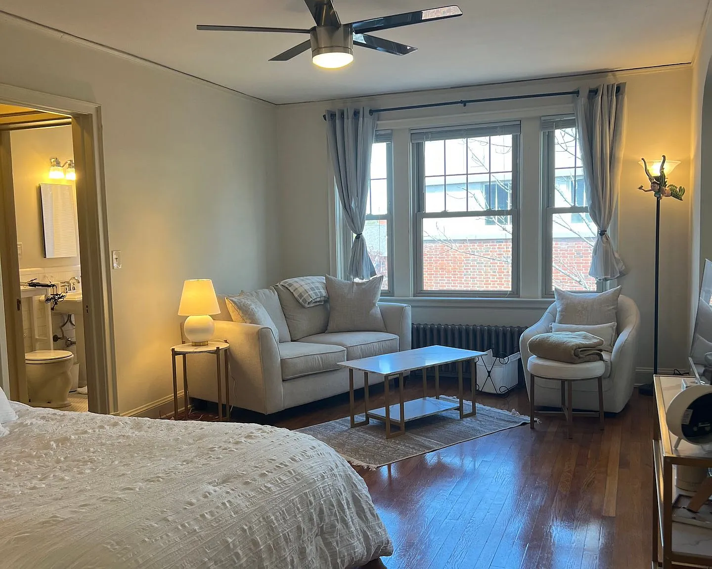Bryant Apartments — Photo 1